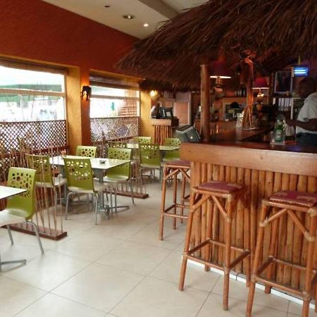 Kactus Lodge Pointe Noire Extérieur photo